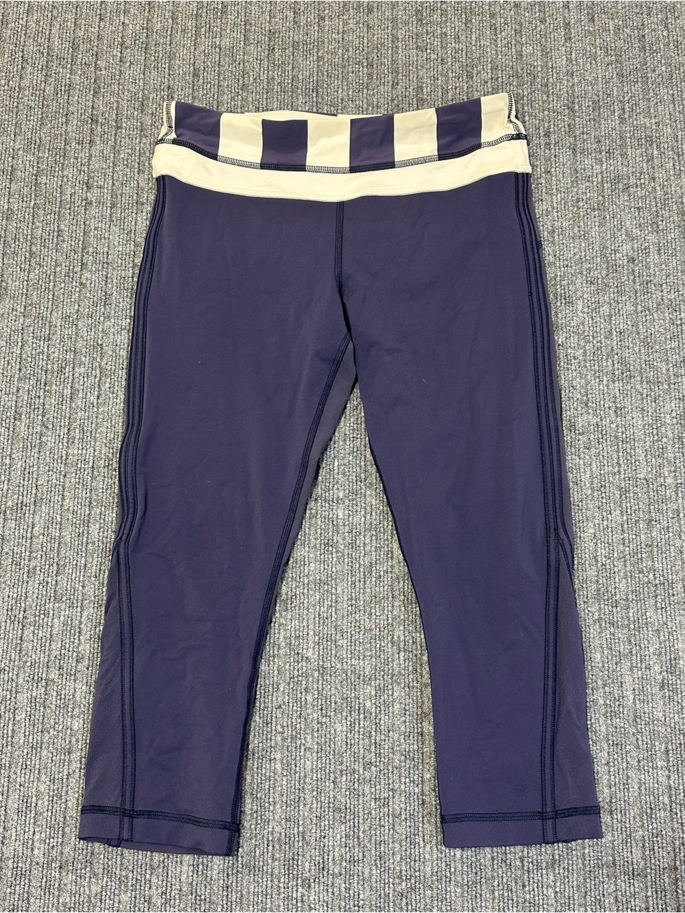 LuLuLemon Up The Pace Crop